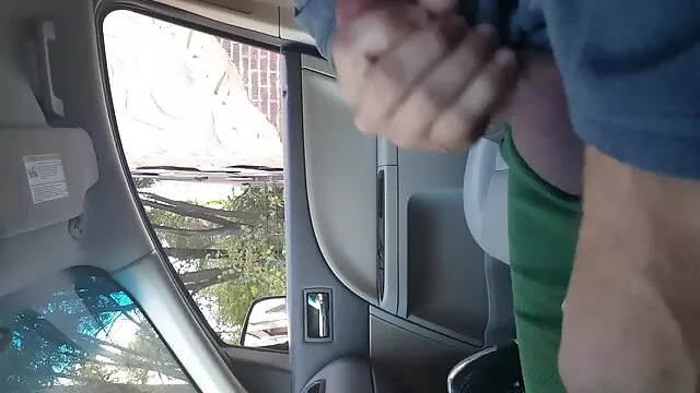 Բելոկուրոն սրտի կաթված Դինո պոռնո է ուտում